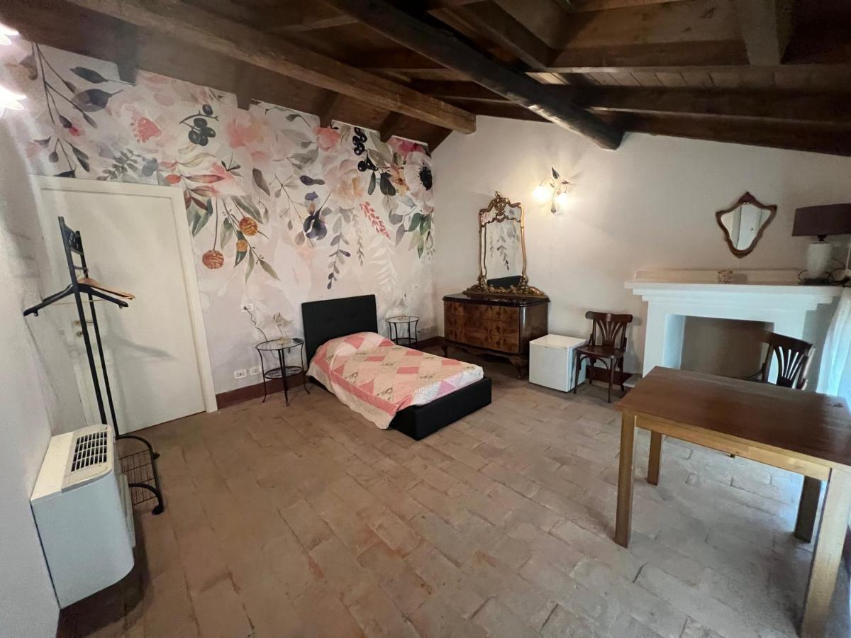 Agriturismo E Az. Agricola Ma.Mi Sale 外观 照片